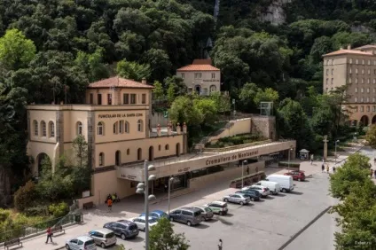 Гора і монастир Монсеррат (montserrat)