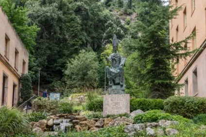 Гора і монастир Монсеррат (montserrat)