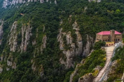 Гора і монастир Монсеррат (montserrat)