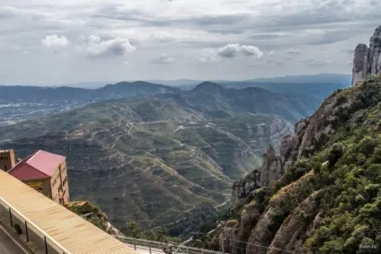 Гора і монастир Монсеррат (montserrat)
