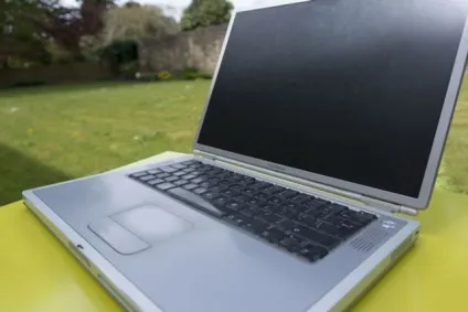 Від powerbook до macbook pro еволюція ноутбуків apple, новини iphone, ipad і mac (yablyk-news) Від powerbook до macbook pro еволюція ноутбуків apple, новини iphone, ipad і mac
