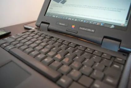 Від powerbook до macbook pro еволюція ноутбуків apple, новини iphone, ipad і mac (ноутбуків) Від powerbook до macbook pro еволюція ноутбуків apple, новини iphone, ipad і mac
