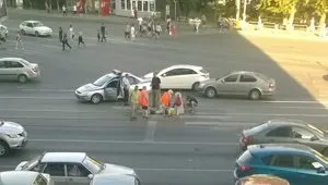 З чого зроблена - кока-кола (самий смак знайомий) З чого зроблена - кока-кола