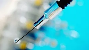 Як діє гіалуронова кислота на шкіру обличчя