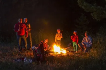 Як ми їздили ловити нло, а наловили жменю світлячків - михайло соколів (їздили) Як ми їздили ловити нло, а наловили жменю світлячків - михайло соколів