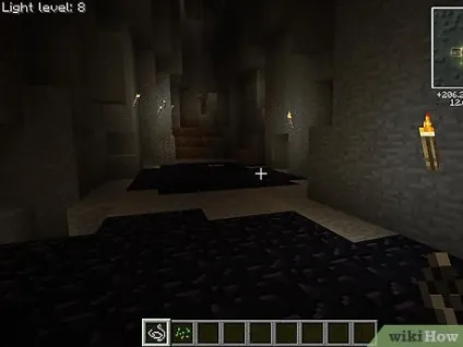 Як знаходити корисні копалини в печері minecraft