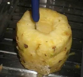 Як почистити і порізати ананас, Кухар (правильно чистити ананас) Як почистити і порізати ананас, Кухар
