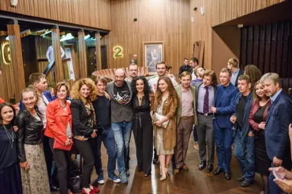 Який ідіот придумав знімати це кіно