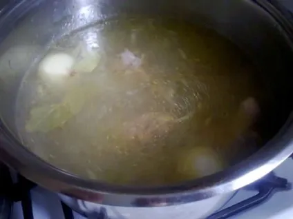 Як приготувати бульйон з домашньої курки (бульйон) Як приготувати бульйон з домашньої курки