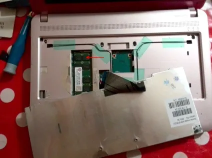 Як розібрати нетбук sony vaio моделі pcg-21311v vpcm12m1r