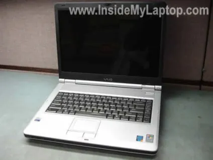 Як розібрати ноутбук sony vaio pcg-6j2l - блогофоліо роману паулова (обведений кружками картинці) Як розібрати ноутбук sony vaio pcg-6j2l - блогофоліо роману паулова