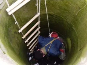 Як спуститися в колодязь і проблеми сільського водопостачання (спуститися) Як спуститися в колодязь і проблеми сільського водопостачання