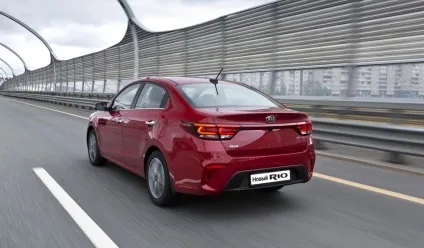 Як виглядає kia rio нового покоління розсекречено шпигунами (керуй відчуттями) Як виглядає kia rio нового покоління розсекречено шпигунами
