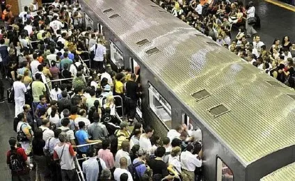 Як виглядає годину пік в різних країнах, сяйво життя (країнах) Як виглядає годину пік в різних країнах, сяйво життя