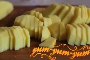 Картопля смажена з мідіями (мідії з картоплею) Картопля смажена з мідіями