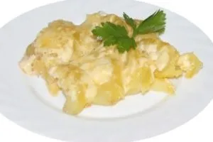 Картопля, запечена під сиром