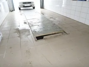 Керамограніт і плитка для гаража на підлогу секрети вибору і укладання