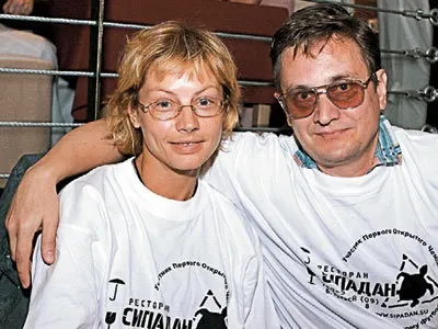У бойфренда Олена Бабенко є дружина і дитина (дружина) У бойфренда Олена Бабенко є дружина і дитина