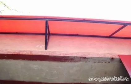 Козирок над гаражем фото наших робіт козирків над гаражами з оцинковки, профнастилу і (місці) Козирок над гаражем фото наших робіт козирків над гаражами з оцинковки, профнастилу і