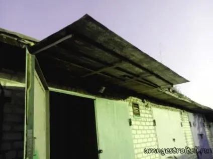 Козирок над гаражем фото наших робіт козирків над гаражами з оцинковки, профнастилу і (місці) Козирок над гаражем фото наших робіт козирків над гаражами з оцинковки, профнастилу і