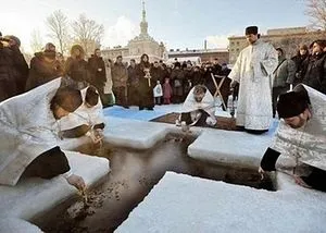 Водохресна вода як правильно поводитися зі святинею (правильно) Водохресна вода як правильно поводитися зі святинею