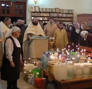 Водохресна вода як правильно поводитися зі святинею (водохресна) Водохресна вода як правильно поводитися зі святинею