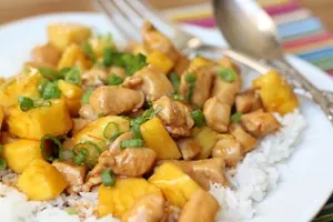 Курка з ананасами рецепти в духовці, на сковороді (ананасами) Курка з ананасами рецепти в духовці, на сковороді