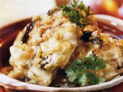 Курка, фарширована рисом і чорносливом (таке) Курка, фарширована рисом і чорносливом