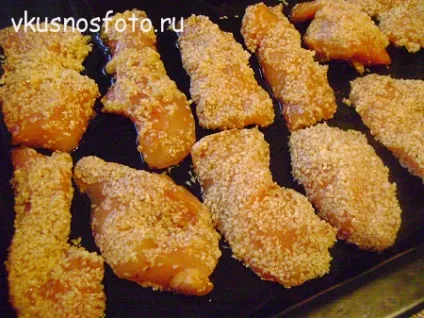 Куряче філе в кунжуті, смачно з фото