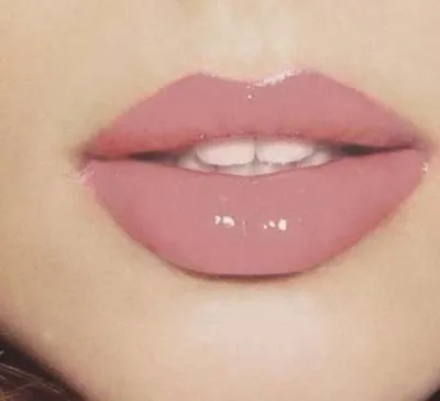 Кращі блиски для губ рейтинг зарубіжних брендів (Gloss Grass Gloss Repulpant) Кращі блиски для губ рейтинг зарубіжних брендів