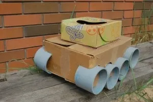 Майстер-клас танк для кота з картонної коробки (фото!) - кототека - найцікавіше про світ кішок (своїми руками для кішок) Майстер-клас танк для кота з картонної коробки (фото!) - кототека - найцікавіше про світ кішок