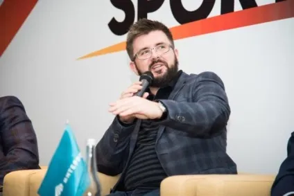У деяких клубів менше 100 передплатників, а їх це не турбує »(турбує) У деяких клубів менше 100 передплатників, а їх це не турбує »
