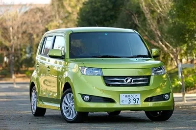 Огляд автомобіля toyota bb в комплектації «q» version, 2005 (suzuki) Огляд автомобіля toyota bb в комплектації «q» version, 2005
