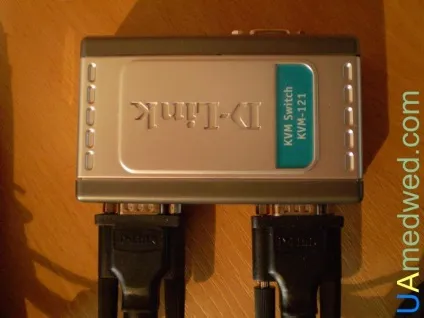 Огляд kvm switch d-link kvm-121