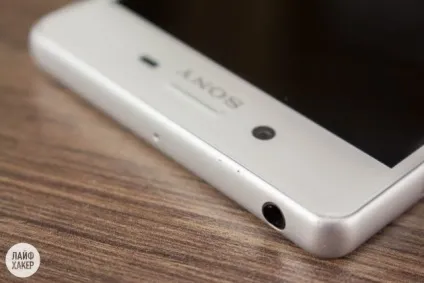 Огляд sony xperia x