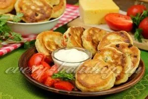 Оладки з помідорами і сиром, рецепт