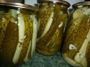 Огірки консервовані, нарізані шматочками (покрокові рецепти) Огірки консервовані, нарізані шматочками