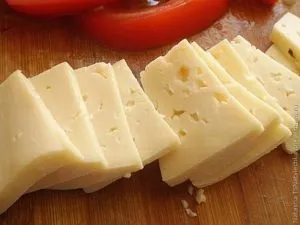 Оладки з помідором і сиром (рецепти з помідорами) Оладки з помідором і сиром