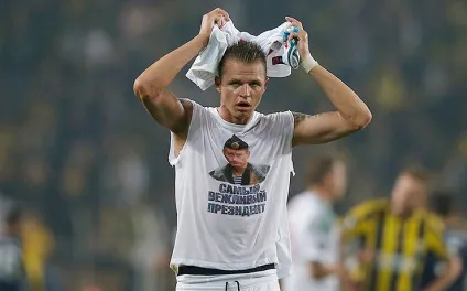 Ольга Бузова і Дмитрий Тарасов історія кохання довжиною в 5 років, журнал cosmopolitan (ольга) Ольга Бузова і Дмитрий Тарасов історія кохання довжиною в 5 років, журнал cosmopolitan