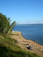 Відпочинок на волзі з наметами дикунами (волзі) Відпочинок на волзі з наметами дикунами