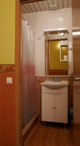 Готель респекталь 3, Харків