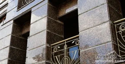 Оздоблення, облицювання фасадів гранітом, мармуром, вироби з натурального каменю, граніту, мармуру в (обробка) Оздоблення, облицювання фасадів гранітом, мармуром, вироби з натурального каменю, граніту, мармуру в