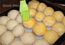 Пампушки з часником - рецепт з покроковими фото (пампушки) Пампушки з часником - рецепт з покроковими фото