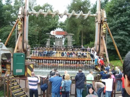 Парк атракціонів alton towers