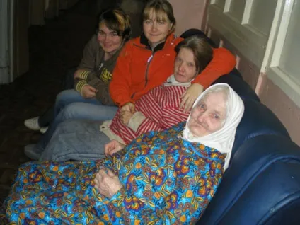 Пишіть листи людям похилого віку (бабуся нашого підопічного інтернату) Пишіть листи людям похилого віку