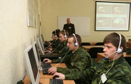 Плюси і мінуси навчання на військовій кафедрі, плюси і мінуси