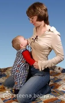 Пози для годування новонароджених фото, мітки лежати, ззаду (грудьми) Пози для годування новонароджених фото, мітки лежати, ззаду