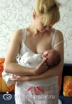 Пози для годування новонароджених фото, мітки лежати, ззаду (фото) Пози для годування новонароджених фото, мітки лежати, ззаду