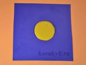 Портрет сонечка - рельєфна ліпка з пластиліну для дітей 4-8 років, каракулі