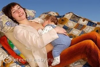Пози для годування новонароджених фото, мітки лежати, ззаду (пози) Пози для годування новонароджених фото, мітки лежати, ззаду